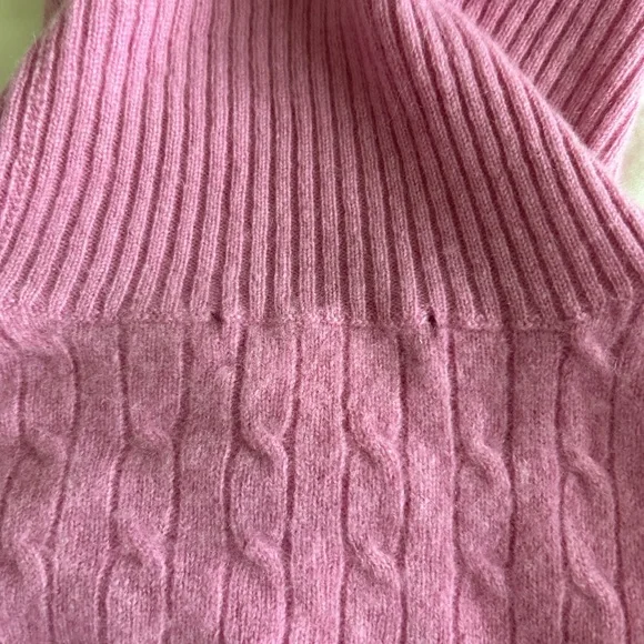 Tweeds 100% Cashmere Petal Pink  Turtleneck Sweater - Picture 5 of 6